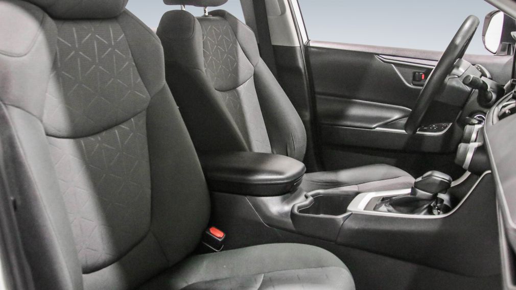 Toyota Rav 4 LE 2022 d&rsquo;occasion à vendre - 24