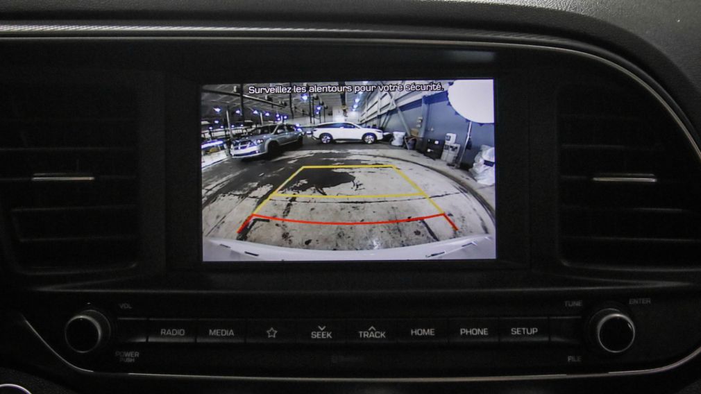 Hyundai Elantra Preferred w/Sun & Safety Package 2020 d&rsquo;occasion à vendre - 14