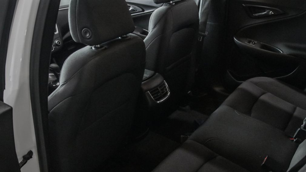 Chevrolet Malibu 1LT 2023 à vendre à Trois-Rivières - 19