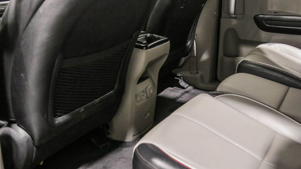 Kia Sedona SX+ 2019 d&rsquo;occasion à vendre - 22