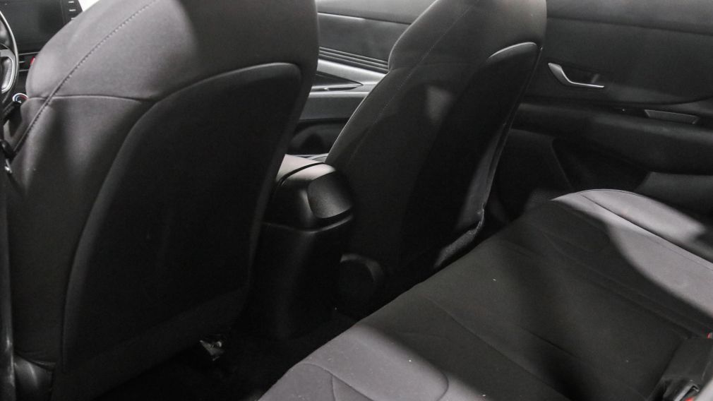 Hyundai Elantra Preferred 2021 d&rsquo;occasion à vendre - 19