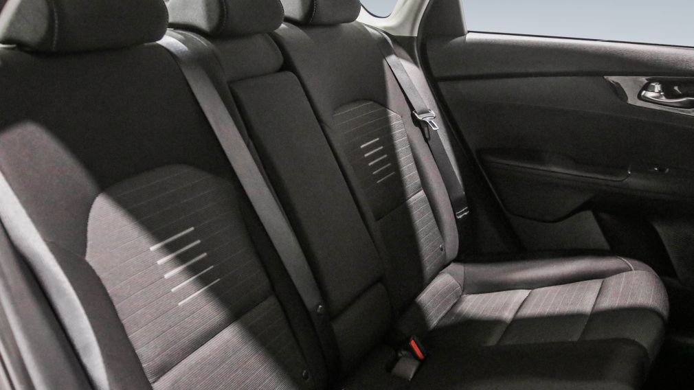 Kia Forte EX 2021 d&rsquo;occasion à vendre - 23