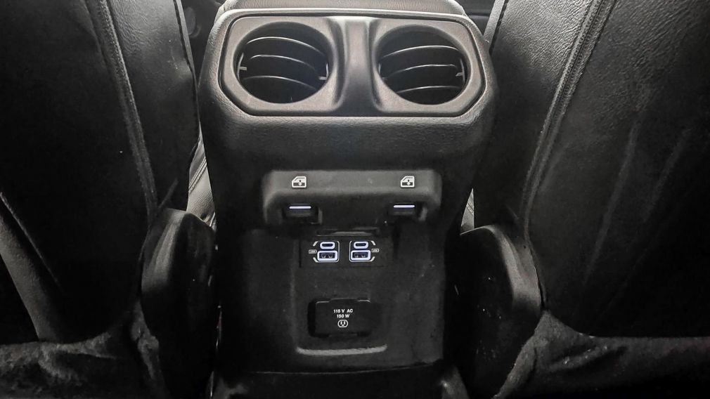 Jeep Wrangler Unlimited Sahara 2021 d&rsquo;occasion à vendre - 25
