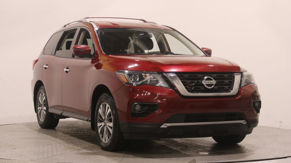 Nissan Pathfinder SV Tech