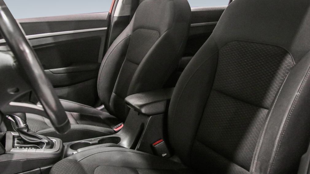 Hyundai Elantra Preferred w/Sun & Safety Package 2020 d&rsquo;occasion à vendre - 10