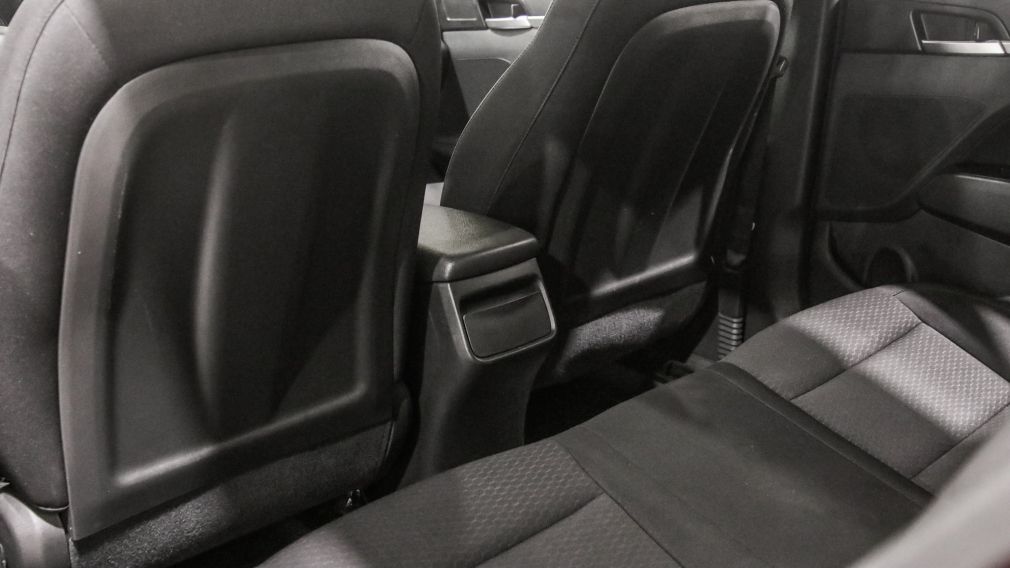 Hyundai Elantra Preferred w/Sun & Safety Package 2020 d&rsquo;occasion à vendre - 21