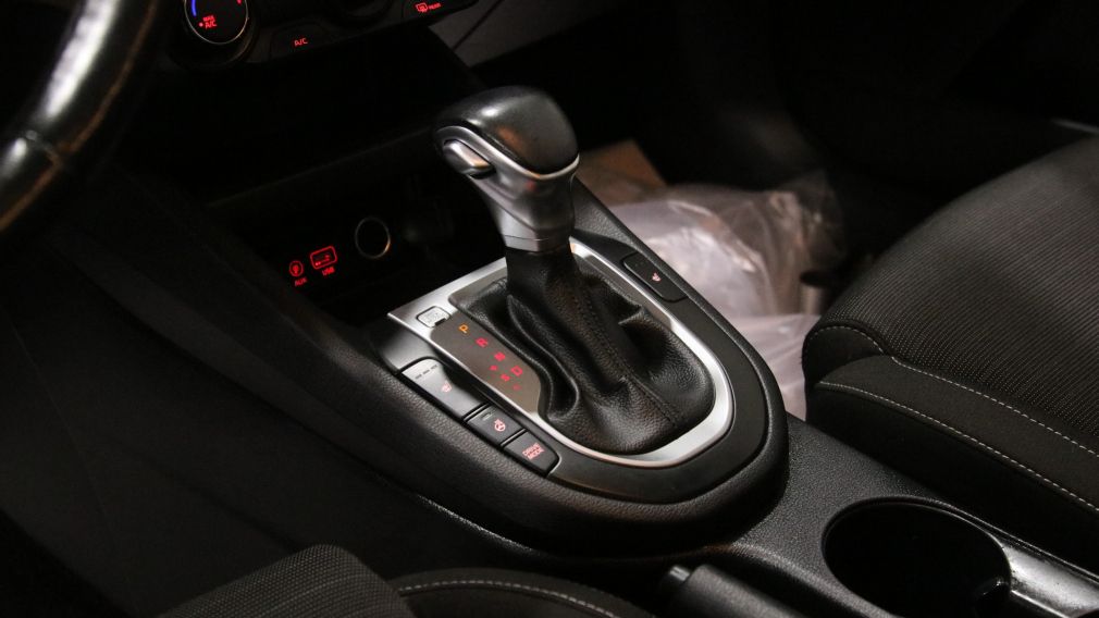 Kia Forte LX 2019 d&rsquo;occasion à vendre - 18