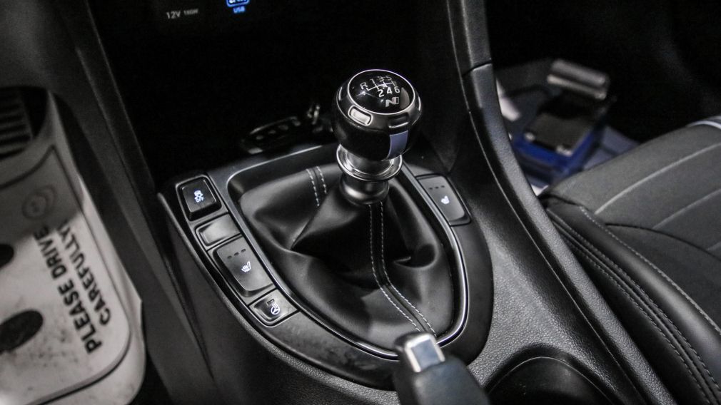 Hyundai Veloster Manual 2022 d&rsquo;occasion à vendre - 18