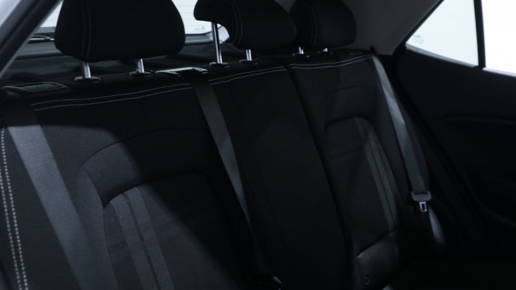 Hyundai Venue Preferred 2023 d&rsquo;occasion à vendre - 19