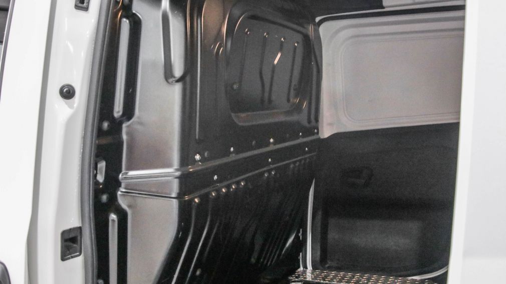 Ram Cargo Van Cargo Van 2022 d&rsquo;occasion à vendre - 16