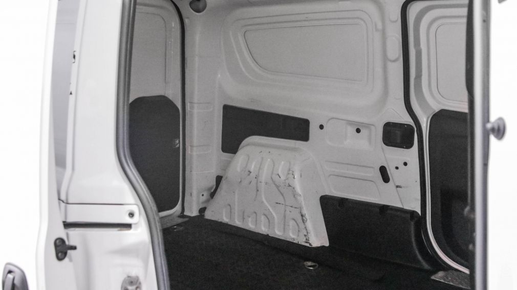 Ram Cargo Van Cargo Van 2022 d&rsquo;occasion à vendre - 18