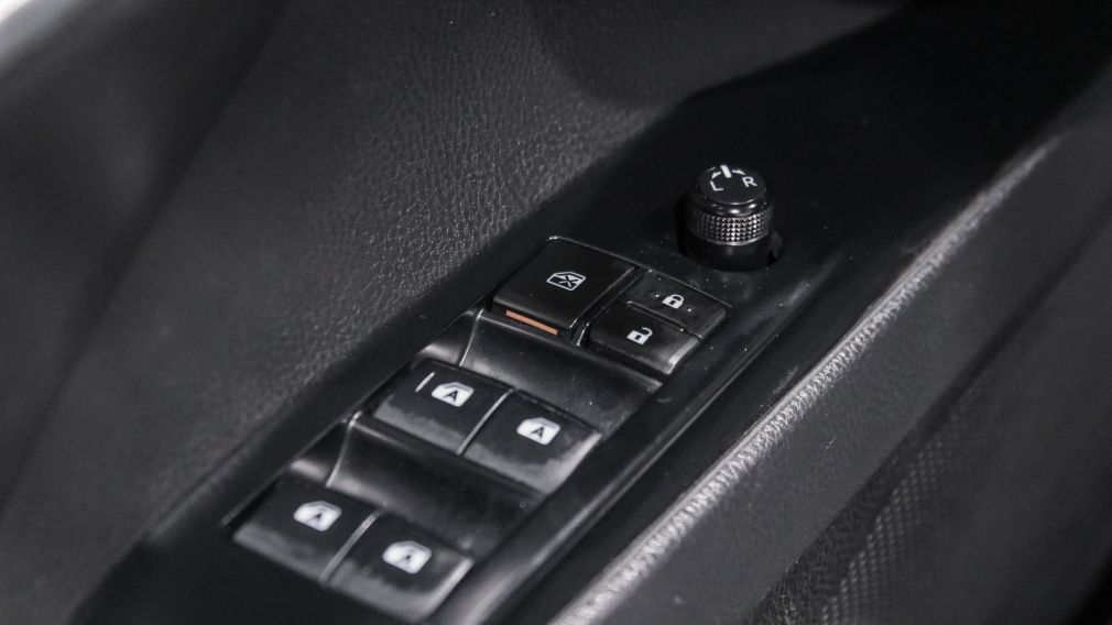 Toyota Camry SE 2019 à vendre à Donnacona - 11