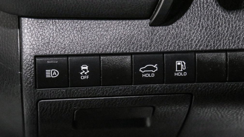 Toyota Camry SE 2019 à vendre à Donnacona - 13