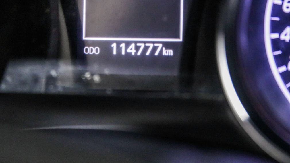 Toyota Camry SE 2019 à vendre à Donnacona - 16