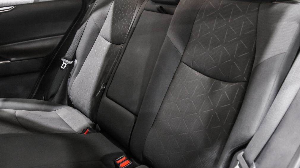 Toyota Rav 4 LE 2019 d&rsquo;occasion à vendre - 22