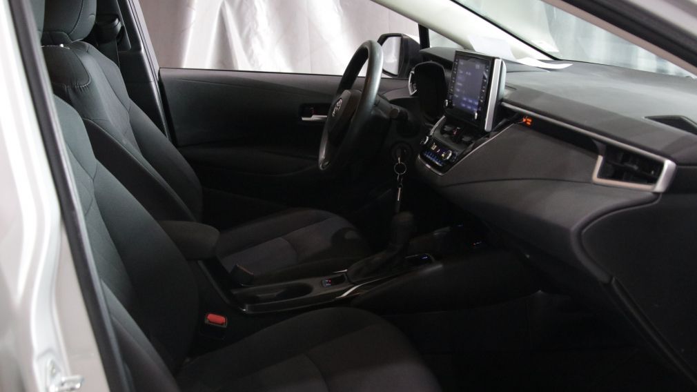 Toyota Corolla LE 2021 d&rsquo;occasion à vendre - 23