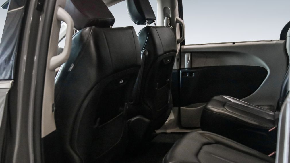 Chrysler Pacifica Touring L 2023 d&rsquo;occasion à vendre - 19