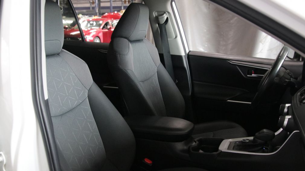 Toyota Rav 4 Hybrid XLE 2020 d&rsquo;occasion à vendre - 26