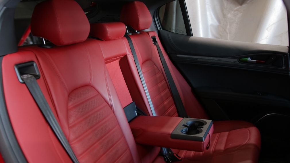 Alfa Romeo Stelvio Veloce 2022 d&rsquo;occasion à vendre - 24