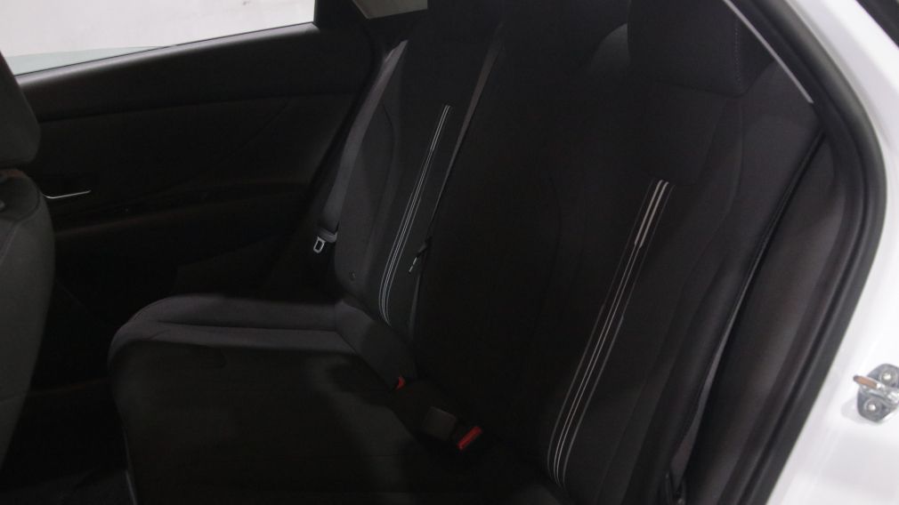 Hyundai Elantra Preferred 2021 d&rsquo;occasion à vendre - 16