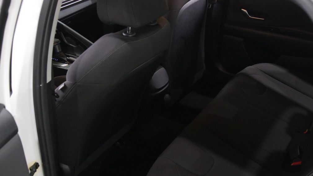 Hyundai Elantra Preferred 2021 d&rsquo;occasion à vendre - 17