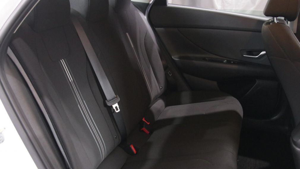 Hyundai Elantra Preferred 2021 d&rsquo;occasion à vendre - 21