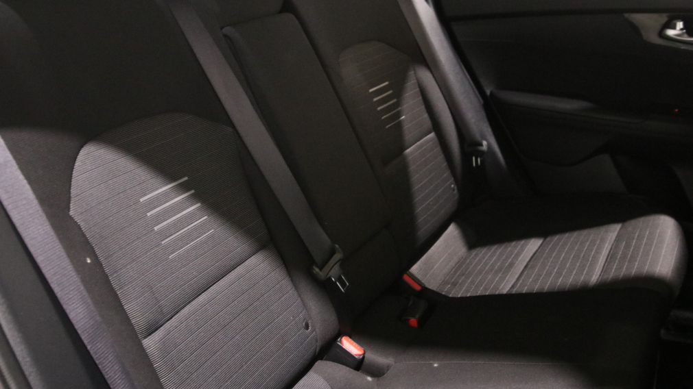 Kia Forte EX 2020 d&rsquo;occasion à vendre - 24
