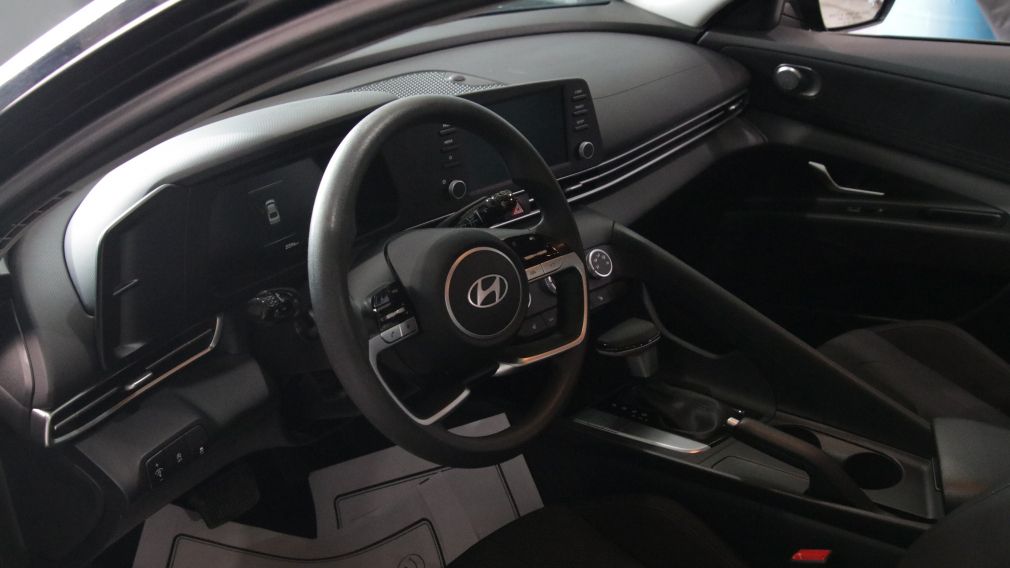 Hyundai Elantra Essential 2025 d&rsquo;occasion à vendre - 7