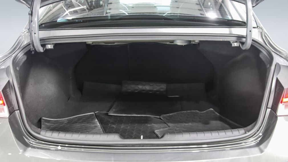 Hyundai Elantra Luxury 2025 d&rsquo;occasion à vendre - 21