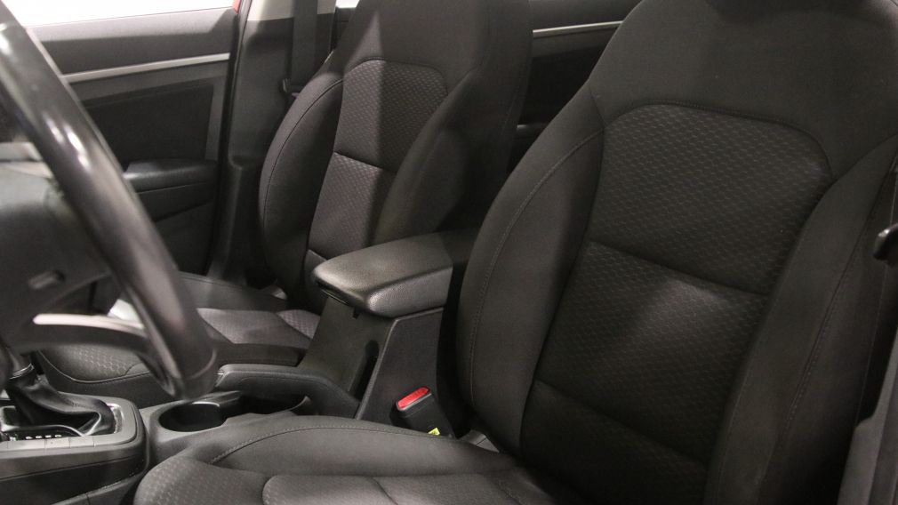 Hyundai Elantra Preferred 2019 d&rsquo;occasion à vendre - 10
