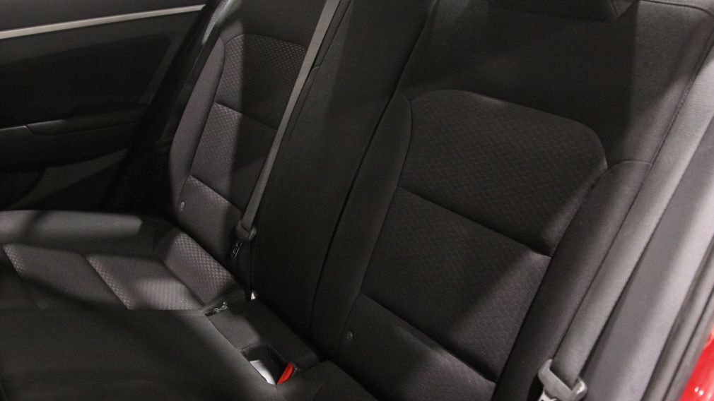 Hyundai Elantra Preferred 2019 d&rsquo;occasion à vendre - 22