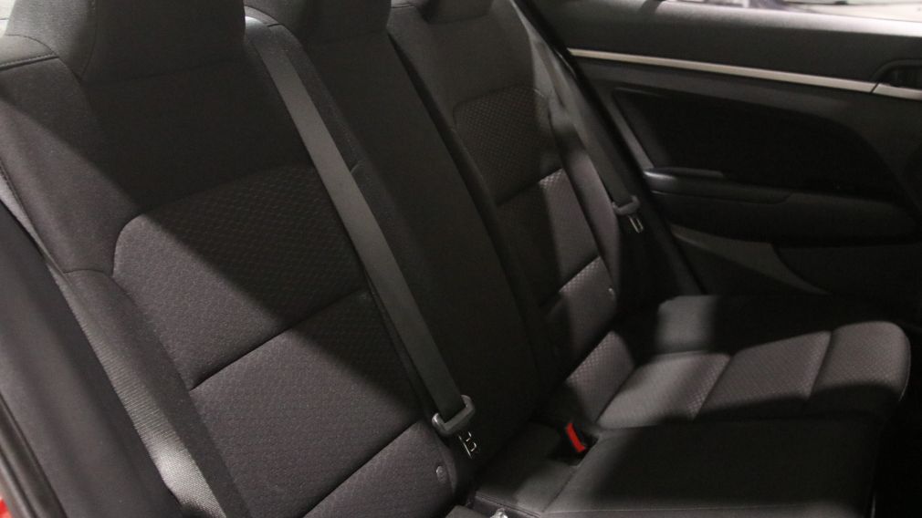 Hyundai Elantra Preferred 2019 d&rsquo;occasion à vendre - 23