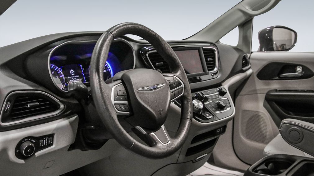 Chrysler Pacifica Touring 2020 d&rsquo;occasion à vendre - 9