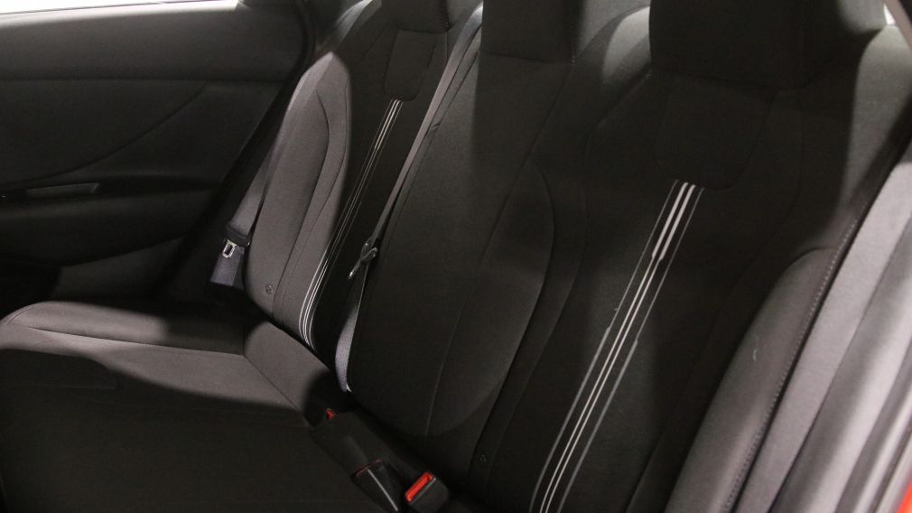 Hyundai Elantra Preferred 2022 d&rsquo;occasion à vendre - 20