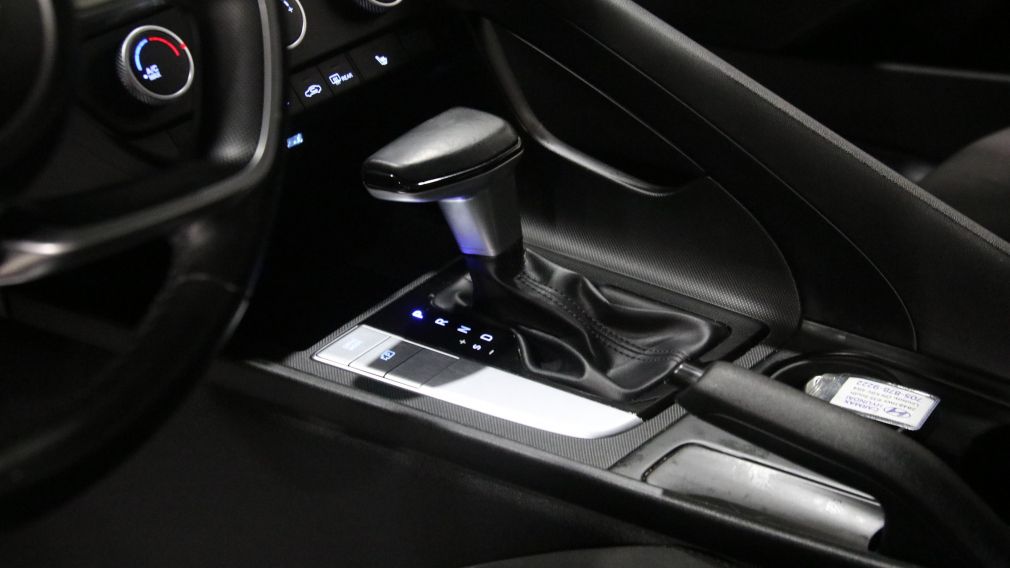 Hyundai Elantra Preferred 2022 d&rsquo;occasion à vendre - 18