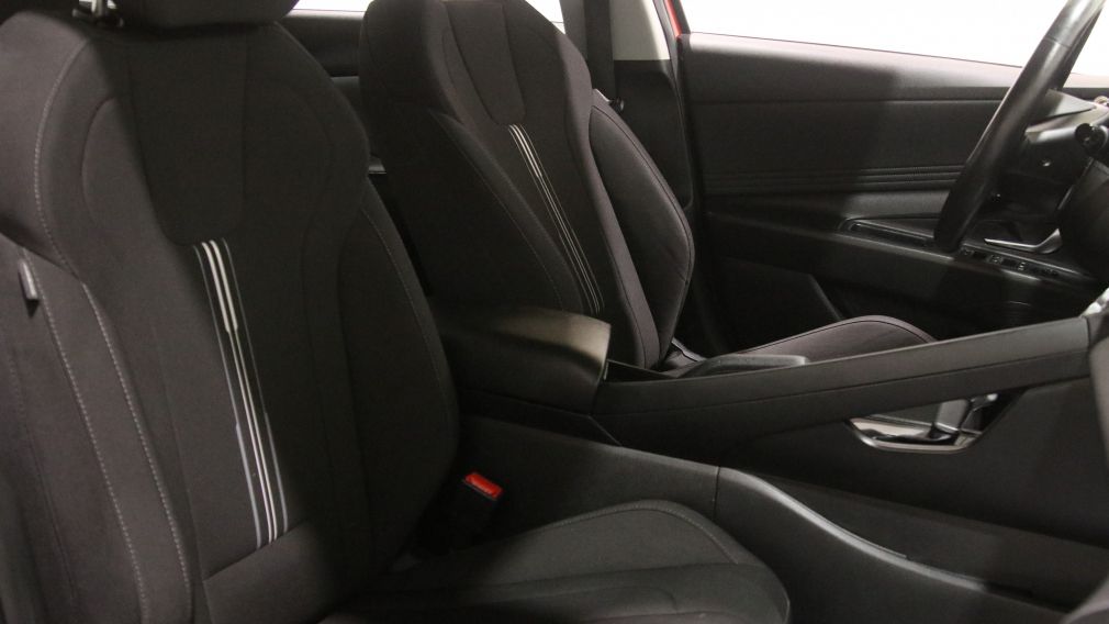 Hyundai Elantra Preferred 2022 d&rsquo;occasion à vendre - 22
