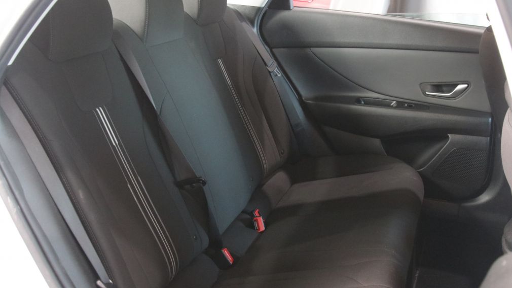 Hyundai Elantra Preferred 2021 d&rsquo;occasion à vendre - 23