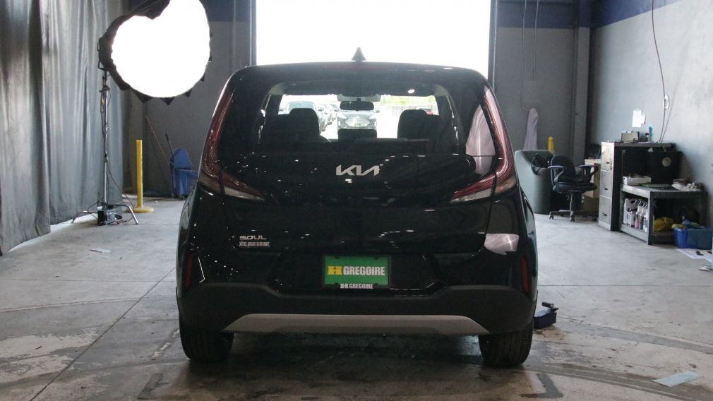 Kia Soul LX 2023 d&rsquo;occasion à vendre - 5