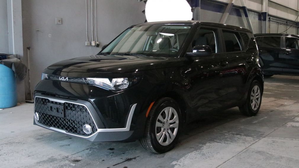 Kia Soul LX 2023 d&rsquo;occasion à vendre - 3
