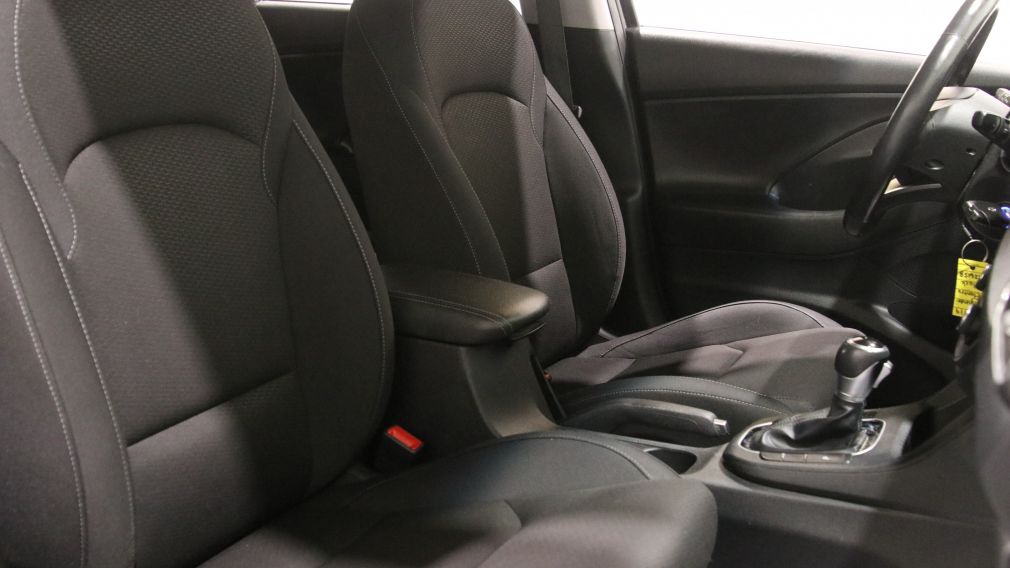 Hyundai Elantra Preferred 2019 d&rsquo;occasion à vendre - 23