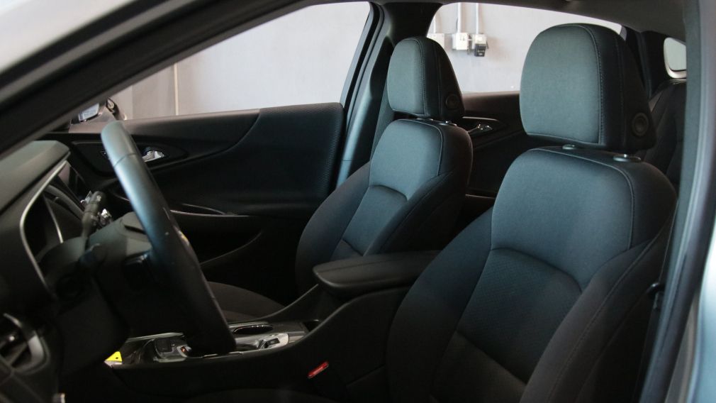 Chevrolet Malibu 1LT 2024 d&rsquo;occasion à vendre - 8