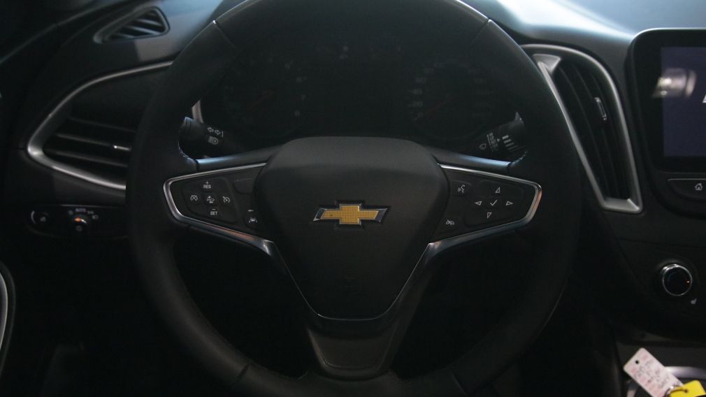 Chevrolet Malibu 1LT 2024 d&rsquo;occasion à vendre - 12