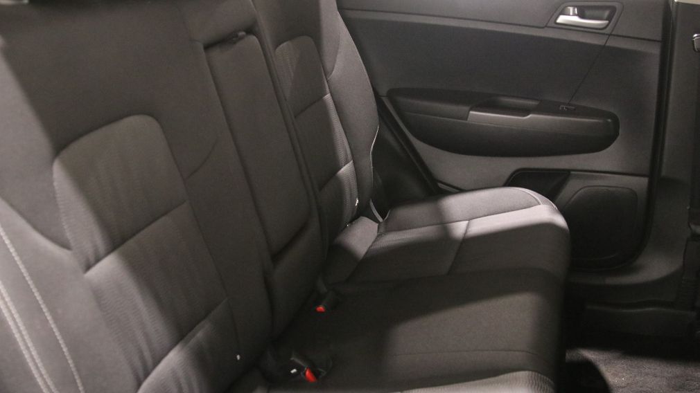 Kia Sportage LX 2020 d&rsquo;occasion à vendre - 22