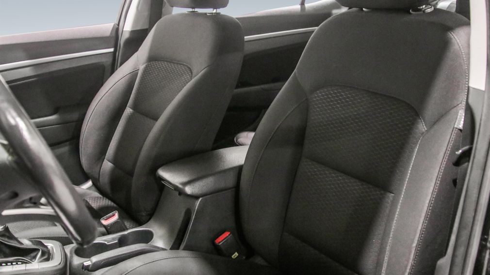 Hyundai Elantra Preferred 2019 d&rsquo;occasion à vendre - 10