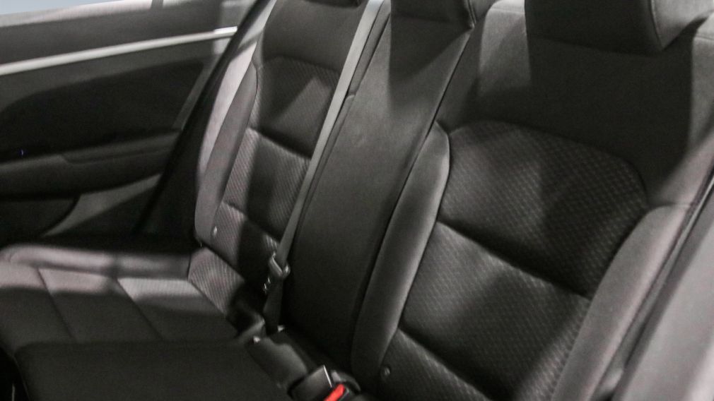 Hyundai Elantra Preferred 2019 d&rsquo;occasion à vendre - 21