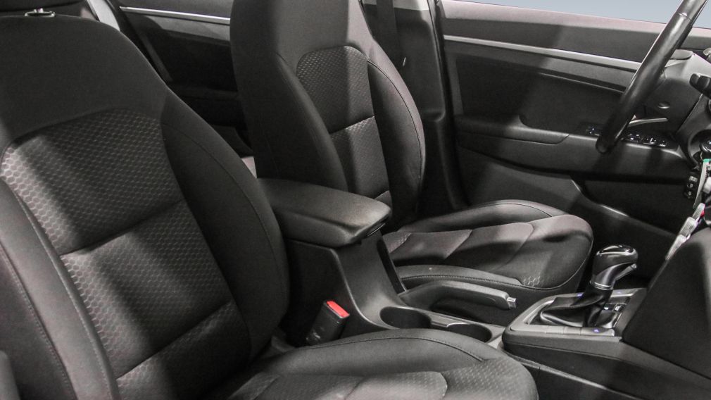 Hyundai Elantra Preferred 2019 d&rsquo;occasion à vendre - 23