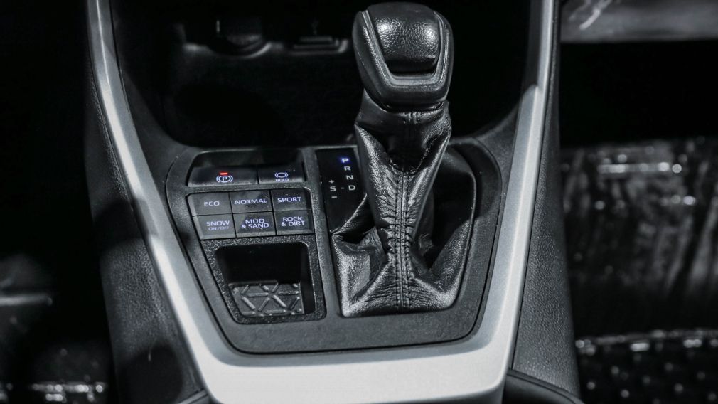 Toyota Rav 4 LE 2021 d&rsquo;occasion à vendre - 15