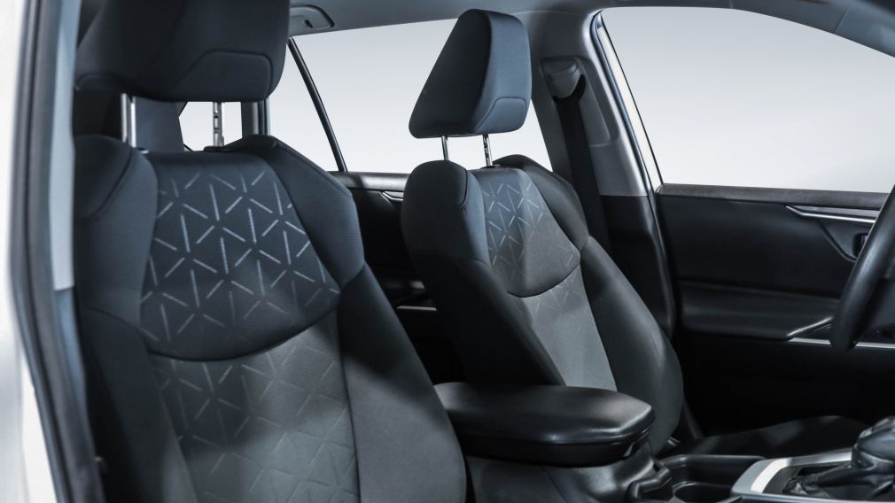 Toyota Rav 4 LE 2021 d&rsquo;occasion à vendre - 21