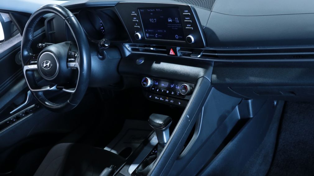 Hyundai Elantra Preferred 2022 d&rsquo;occasion à vendre - 20