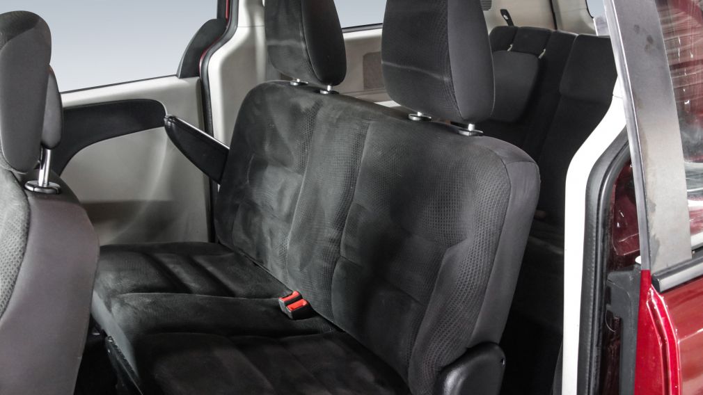 Dodge GR Caravan Canada Value Package 2019 d&rsquo;occasion à vendre - 17